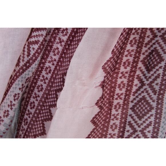 Marius by Brodrene Flaaronning as traditional pattern 100% wool scarf 30" x 72" - Picture 9 of 9